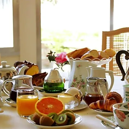 La Boudrie Bed and Breakfast 3*