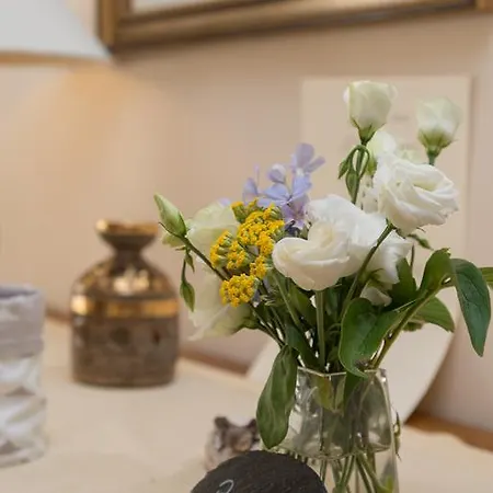 לינה וארוחת בוקר La Boudrie 3*